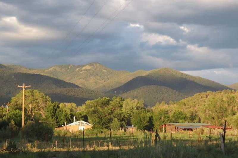 Taos Goji Farm & Eco-Lodge Retreat Arroyo Seco Exterior foto